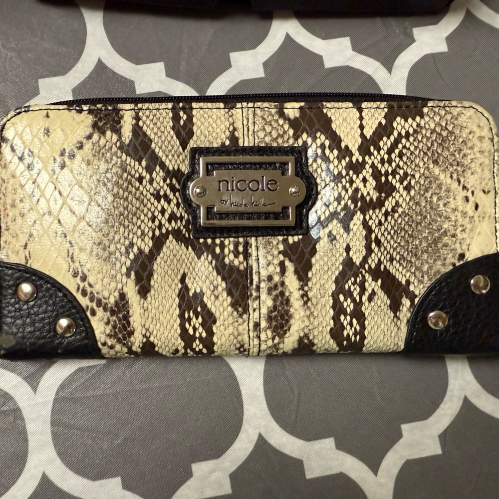 Nicole by Nicole Miller Black and Cream Snake Print Clutch